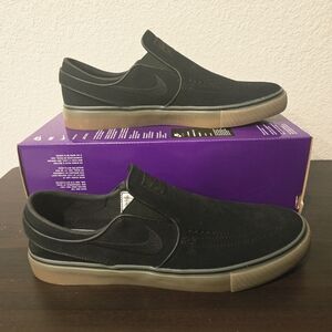 Nike Men's Black Slip-On Sneakers Size 9